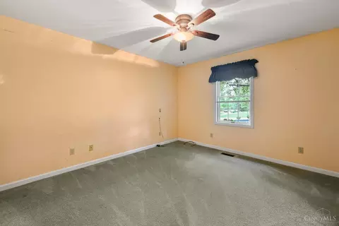 Bedroom - 4100 Timberview Rd, West Harrison, IN 47060 photo 2 of 3
