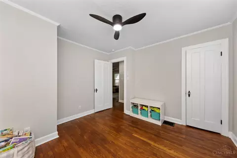 Bedroom - 6918 Shamrock Ave, Cincinnati, OH 45231 photo 1 of 5