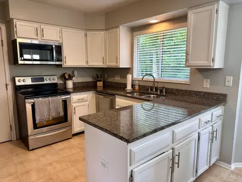 1162 Forest Run Dr, Batavia, OH 45103 photo 9