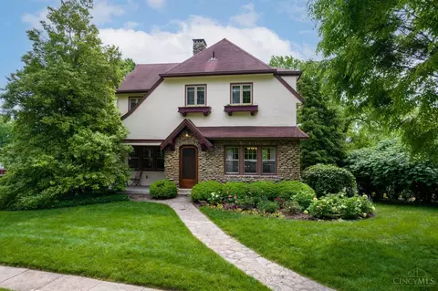 6 Interwood Pl, Cincinnati, OH 45220