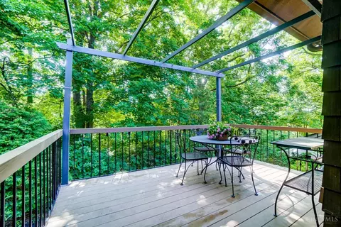16 Spring Knoll Dr, Mariemont, OH 45227 photo 18