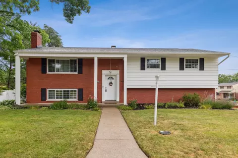 3290 Bellacre Ct, Cincinnati, OH 45248