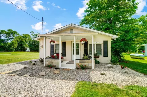 2334 Jackson Rd, Hamilton, OH 45011
