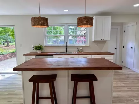 Kitchen - 1912 Greenpine Dr, Cincinnati, OH 45231 photo 2 of 7