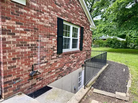 Exterior - 1912 Greenpine Dr, Cincinnati, OH 45231 photo 7 of 8