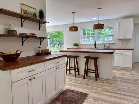 Kitchen - 1912 Greenpine Dr, Cincinnati, OH 45231 photo 1 of 7