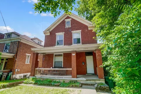 501 Sandheger Pl, Cincinnati, OH 45220