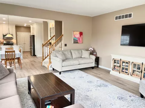 Living - 302 Rawling Dr, Harrison, OH 45030 photo 2 of 6