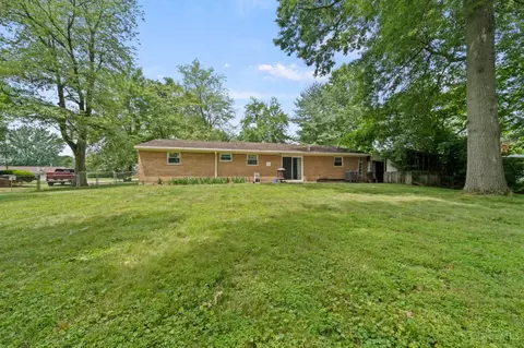 Exterior - 3844 Crescent Dr, Cincinnati, OH 45245 photo 5 of 5