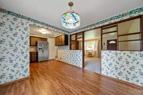 Dining - 3844 Crescent Dr, Cincinnati, OH 45245 photo 2 of 2
