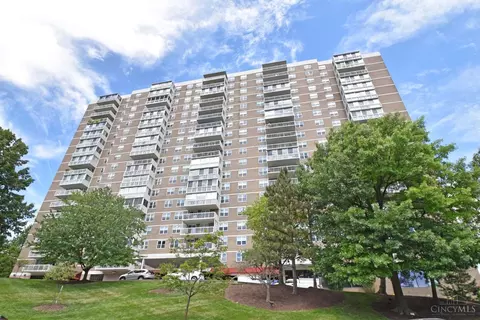 2444 Madison Rd #807, Cincinnati, OH 45208
