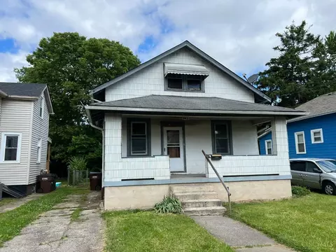 6831 Savannah Ave, North College Hill, OH 45239