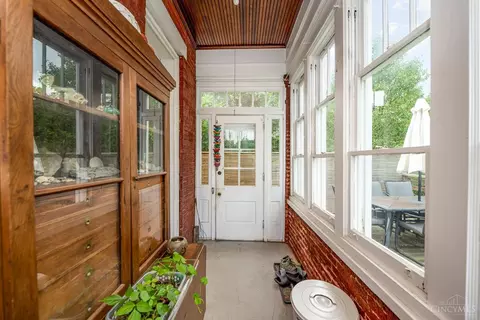 2938 Montclair Ave, Cincinnati, OH 45211 photo 32