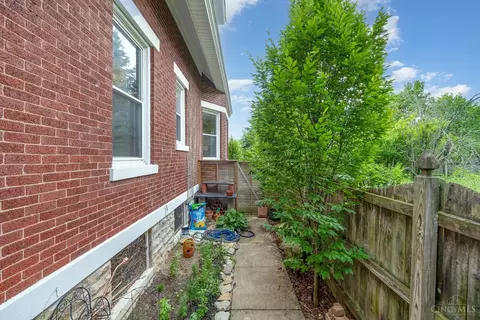 2938 Montclair Ave, Cincinnati, OH 45211 photo 35
