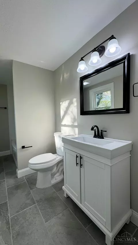 307 Main St, Blanchester, OH 45107 photo 22