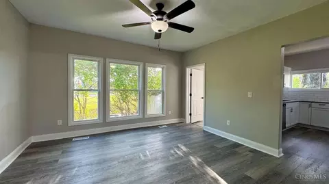 307 Main St, Blanchester, OH 45107 photo 13