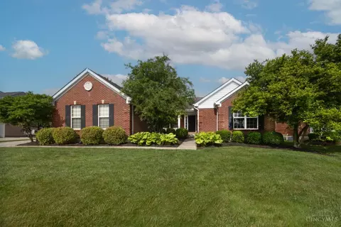 7745 Plantation Dr, Mason, OH 45040