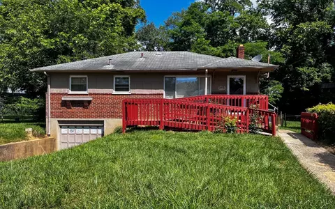 3914 Fordham Pl, Cincinnati, OH 45213