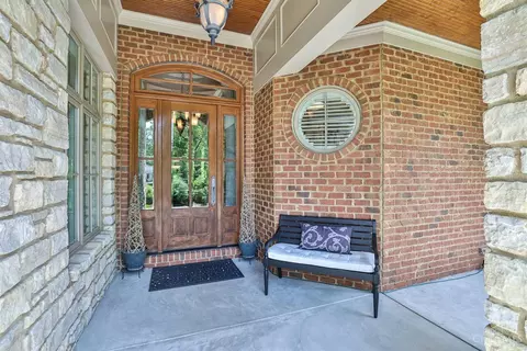 Exterior - 7500 Algonquin Dr, Cincinnati, OH 45243 photo 6 of 16