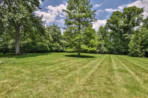 Exterior - 7500 Algonquin Dr, Cincinnati, OH 45243 photo 13 of 16