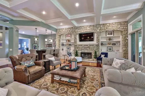 Living - 7500 Algonquin Dr, Cincinnati, OH 45243 photo 1 of 4