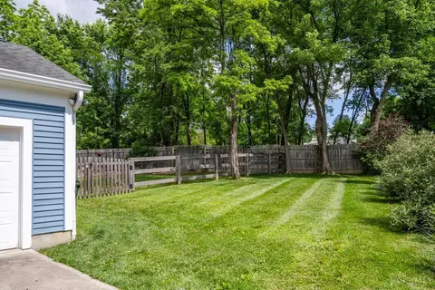 1623 Beechshire Dr, Cincinnati, OH 45255 photo 43