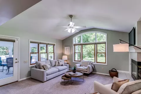 1623 Beechshire Dr, Cincinnati, OH 45255 photo 14