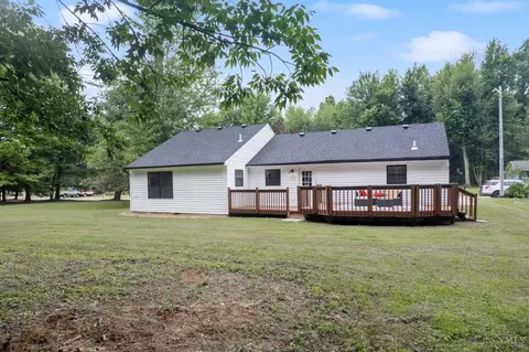 Exterior - 310 Spring Grove Dr, Georgetown, OH 45121 photo 5 of 8