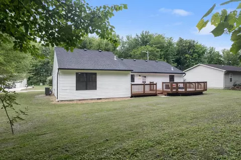 Exterior - 310 Spring Grove Dr, Georgetown, OH 45121 photo 6 of 8