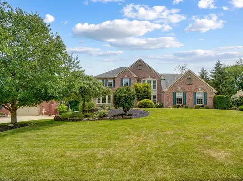 6767 Southknoll Dr, Cincinnati, OH 45248