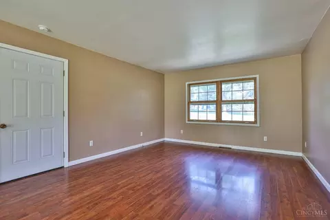 9711 Windcrest Dr, Cincinnati, OH 45231 photo 10