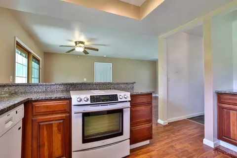 9711 Windcrest Dr, Cincinnati, OH 45231 photo 17