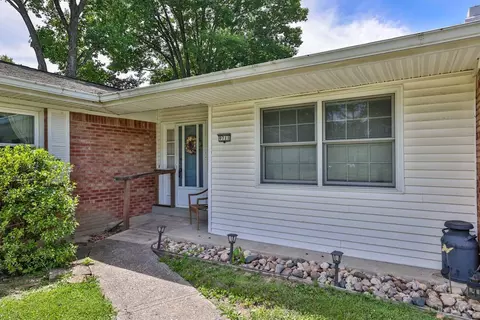 9711 Windcrest Dr, Cincinnati, OH 45231 photo 3