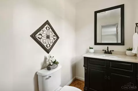 Bath - 2191 Candlemaker Dr, Cincinnati, OH 45244 photo 1 of 4