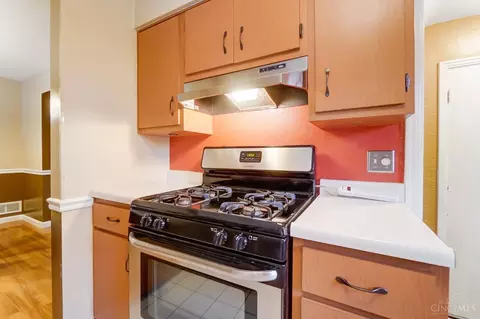 8551 Plainfield Rd, Cincinnati, OH 45236 photo 16