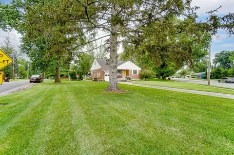 8551 Plainfield Rd, Cincinnati, OH 45236 photo 4