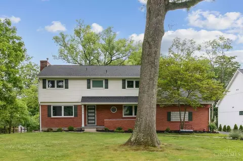 6174 Kaywood Dr, Madeira, OH 45243