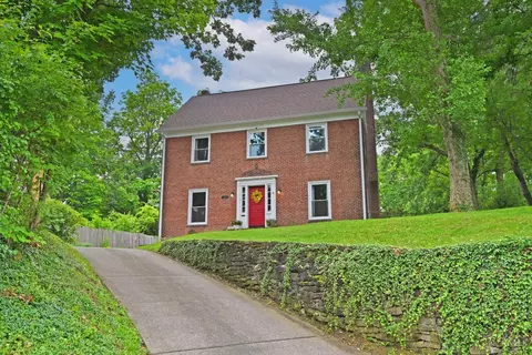 1945 Connecticut Ave, Cincinnati, OH 45224