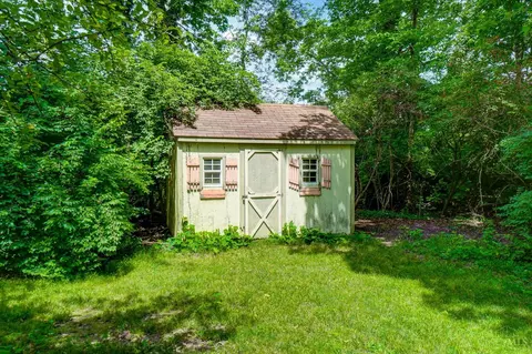Exterior - 8232 Monon Ave, Cincinnati, OH 45216 photo 23 of 27