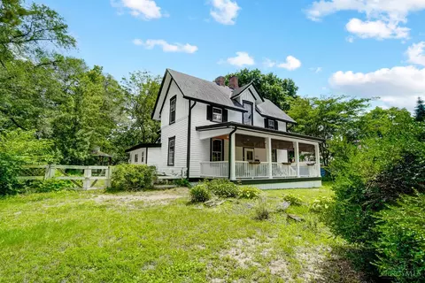 Exterior - 8232 Monon Ave, Cincinnati, OH 45216 photo 4 of 27