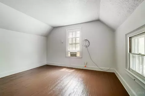 Bedroom - 8232 Monon Ave, Cincinnati, OH 45216 photo 7 of 12
