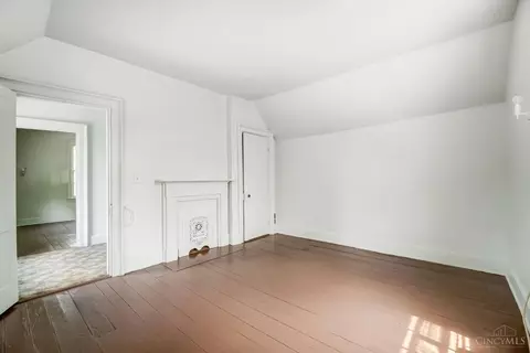 Bedroom - 8232 Monon Ave, Cincinnati, OH 45216 photo 8 of 12