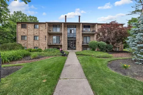 7238 Creekview Dr #6, Colerain Twp, OH 45247