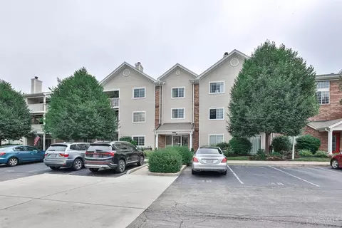 310 Carrington Pl #306, Loveland, OH 45140