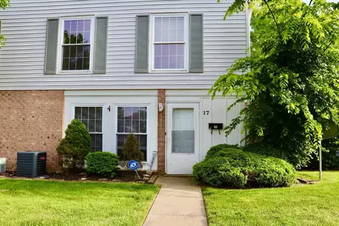 17 Milky Way Ct, Fairfield, OH 45014