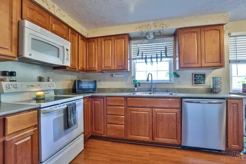 635 Ridgeview Dr, Harrison, OH 45030 photo 12