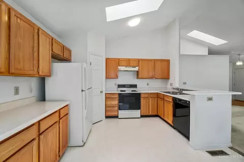 4650 Laurel View Dr, Cincinnati, OH 45244 photo 7