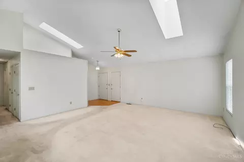 4650 Laurel View Dr, Cincinnati, OH 45244 photo 4