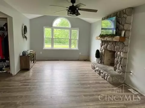 Living - 2750 Middleboro Rd, Morrow, OH 45152 photo 2 of 2