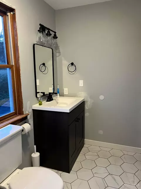 Bath - 2750 Middleboro Rd, Morrow, OH 45152 photo 3 of 3